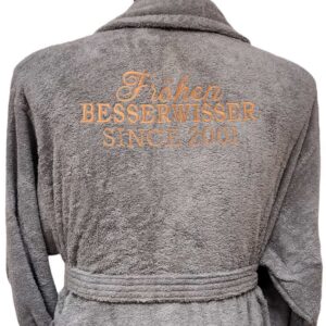 Broderad morgonrock med tre rader text, GRÅ / XXL / KOPPAR (1057)